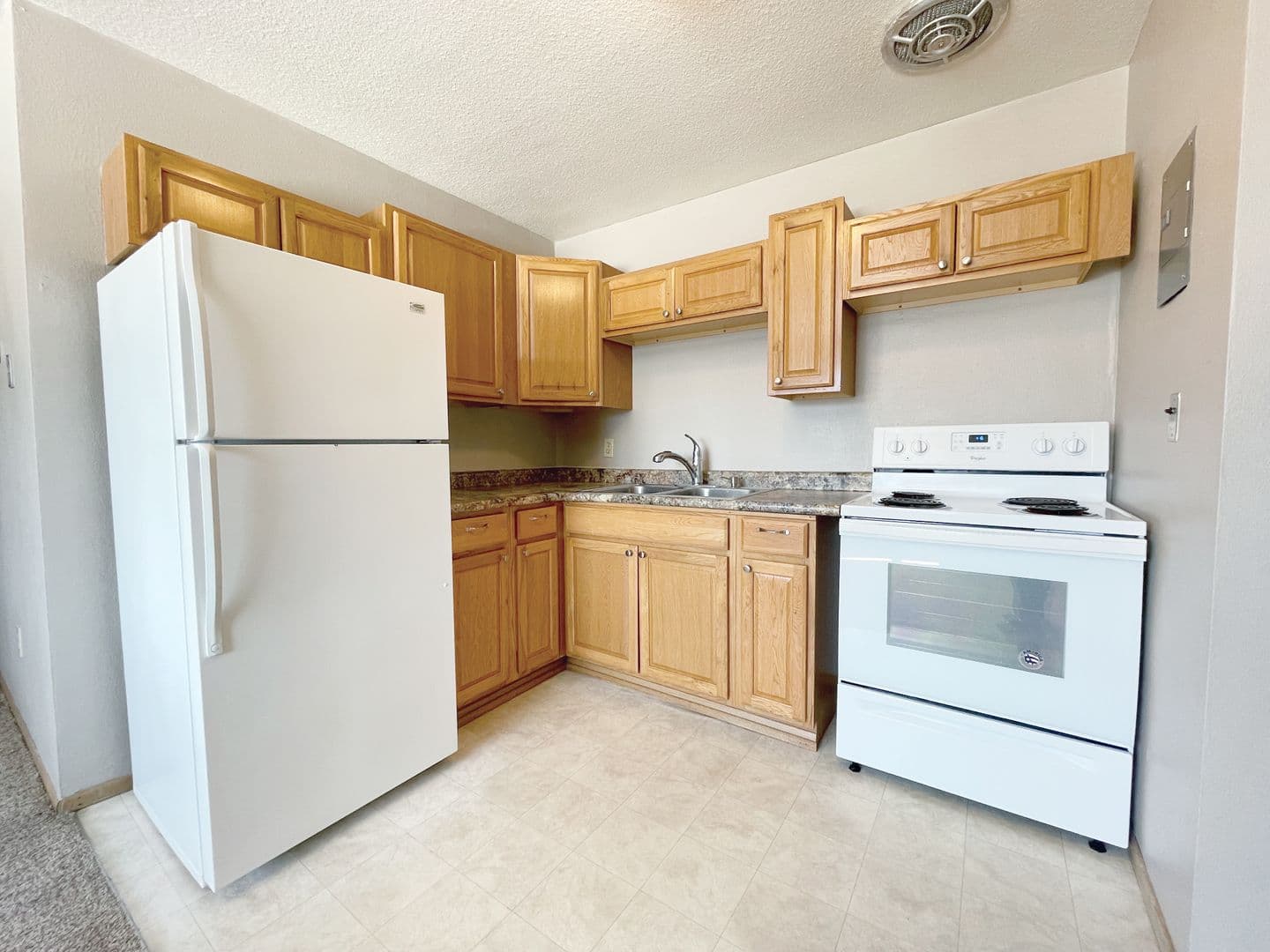 Fairmont Apartments 2 of 10