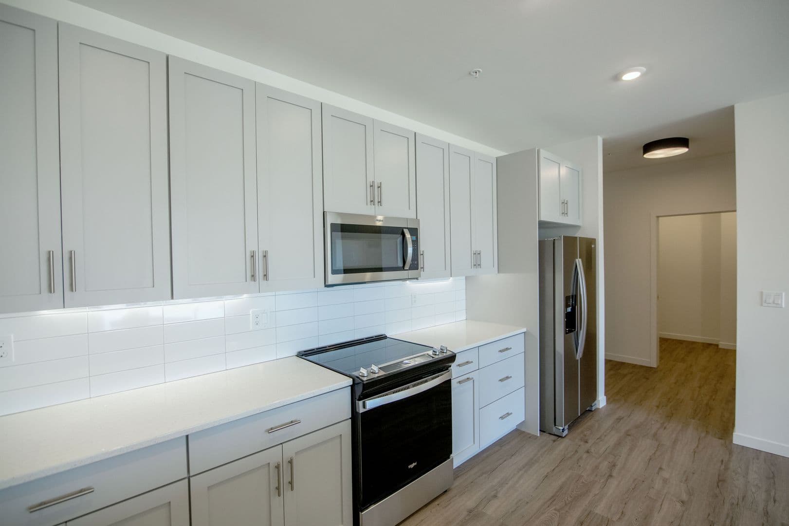 The Earl Apartments 162 of 398