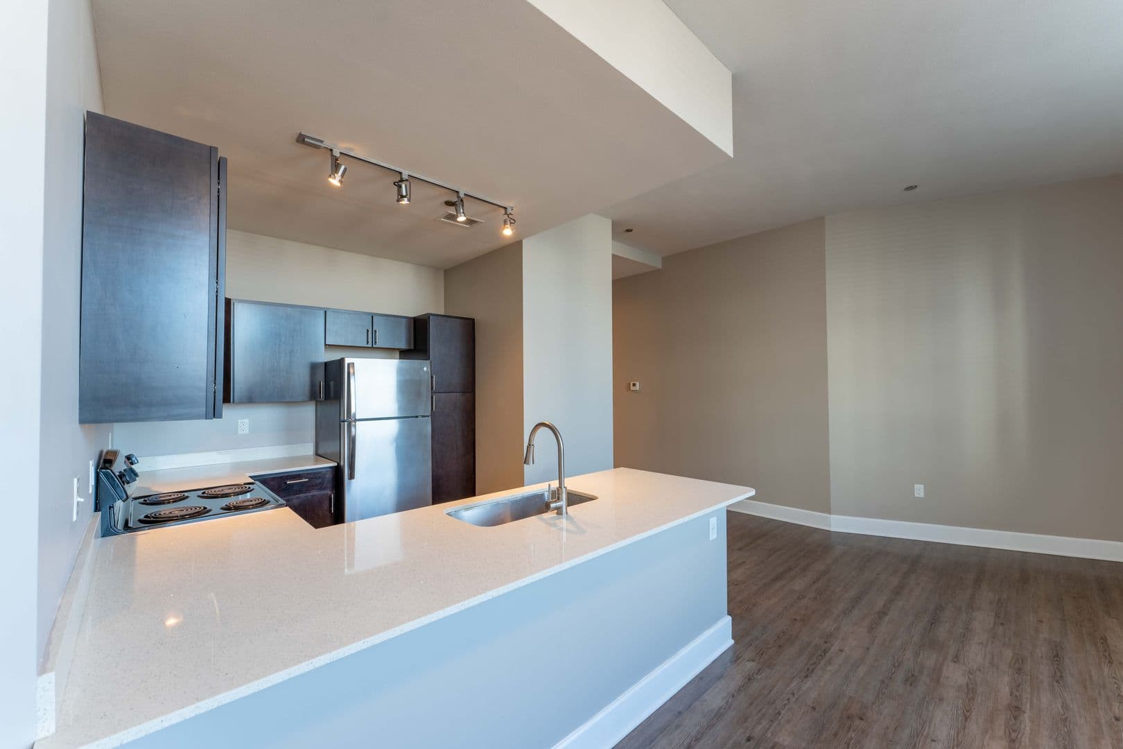 Heers Luxury Living 24 of 76