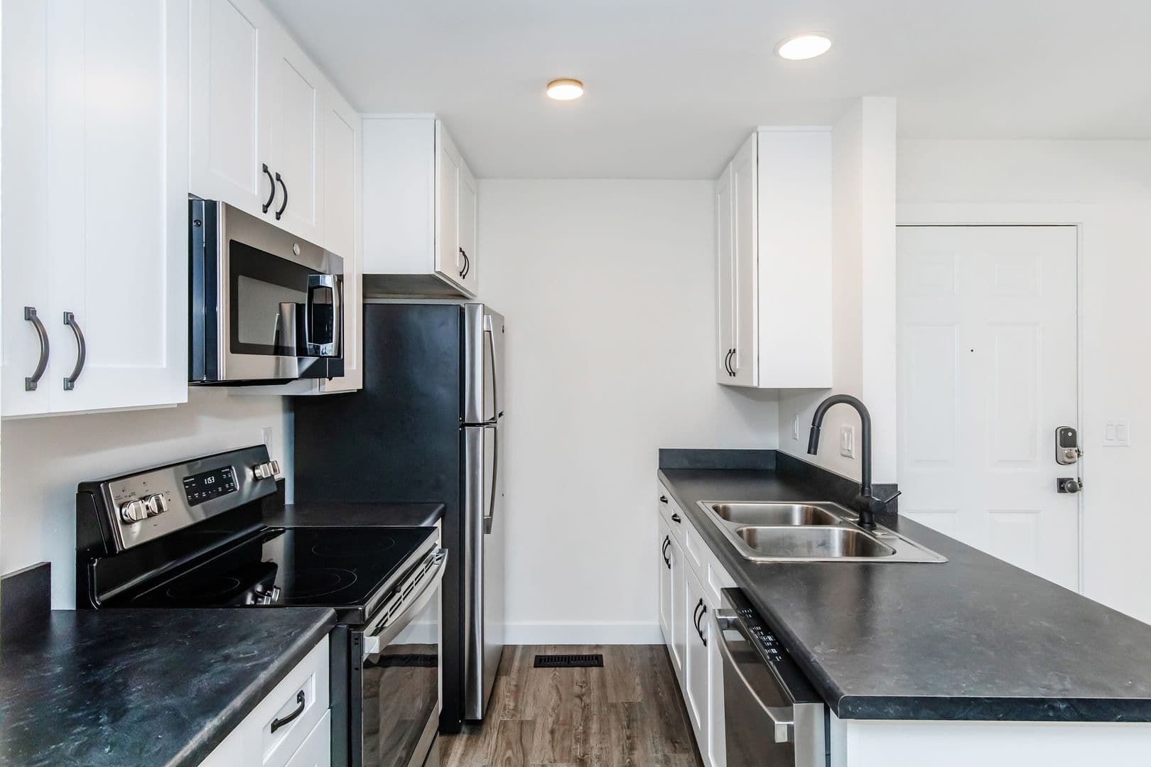 Cambridge Park Apartments 2 of 19