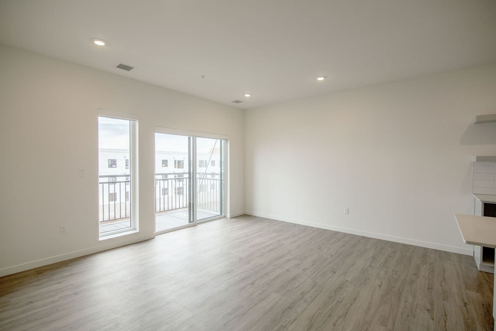 The Earl Apartments 106 of 296