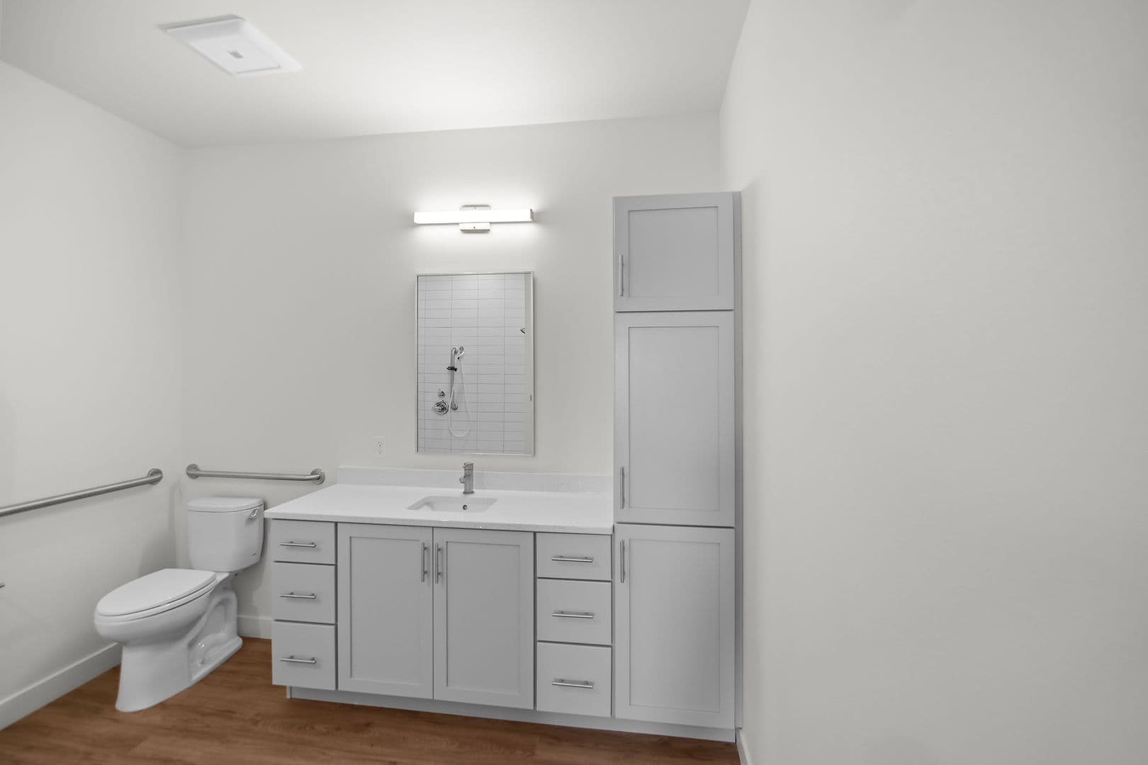 The Earl Apartments 290 of 296