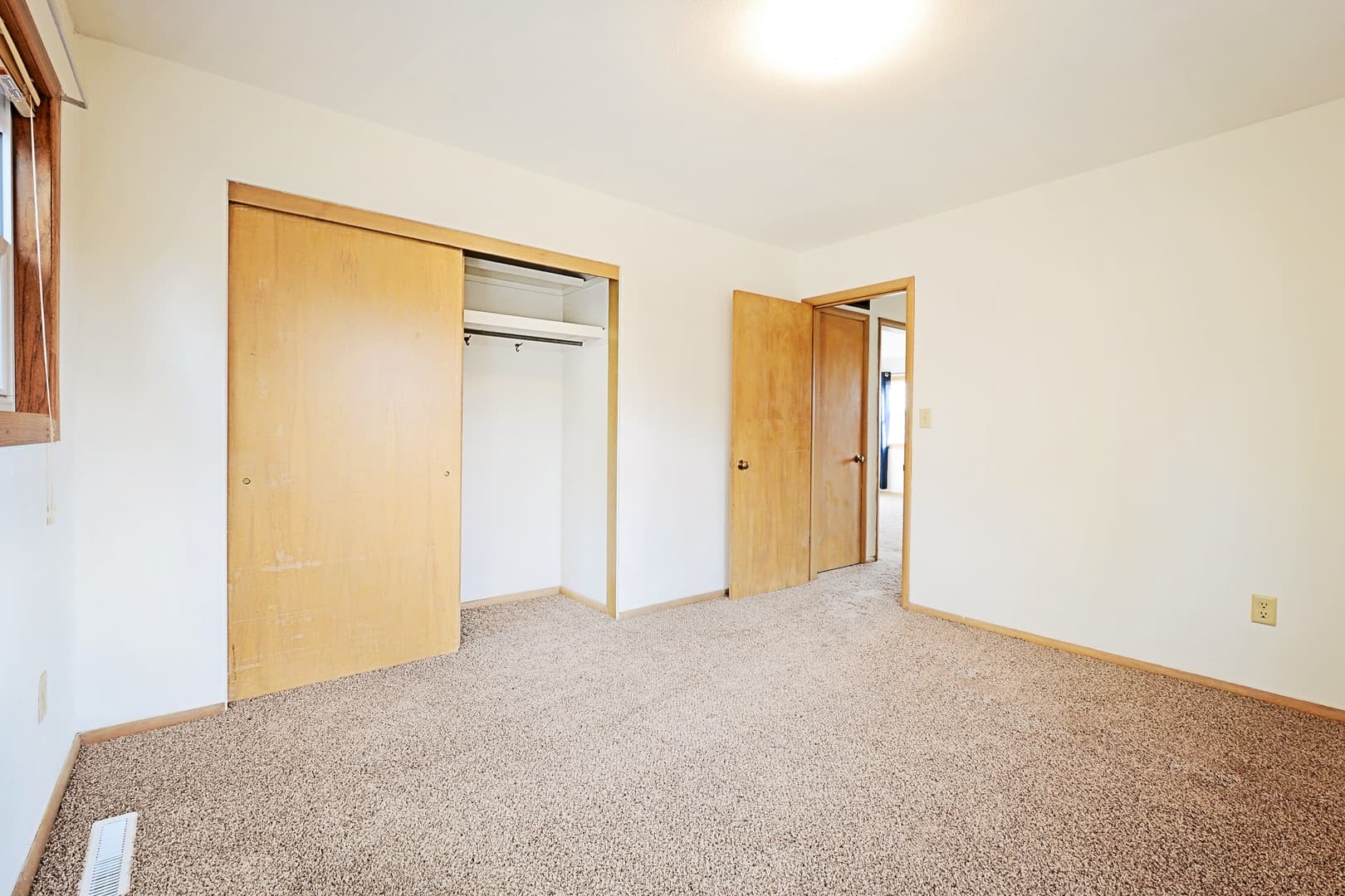 509 11th Avenue NE 3 of 18