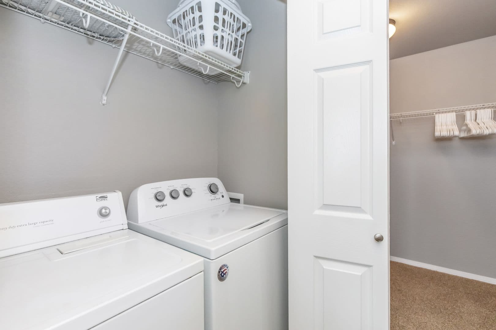 Hawthorn Suites Apartments 3 of 16