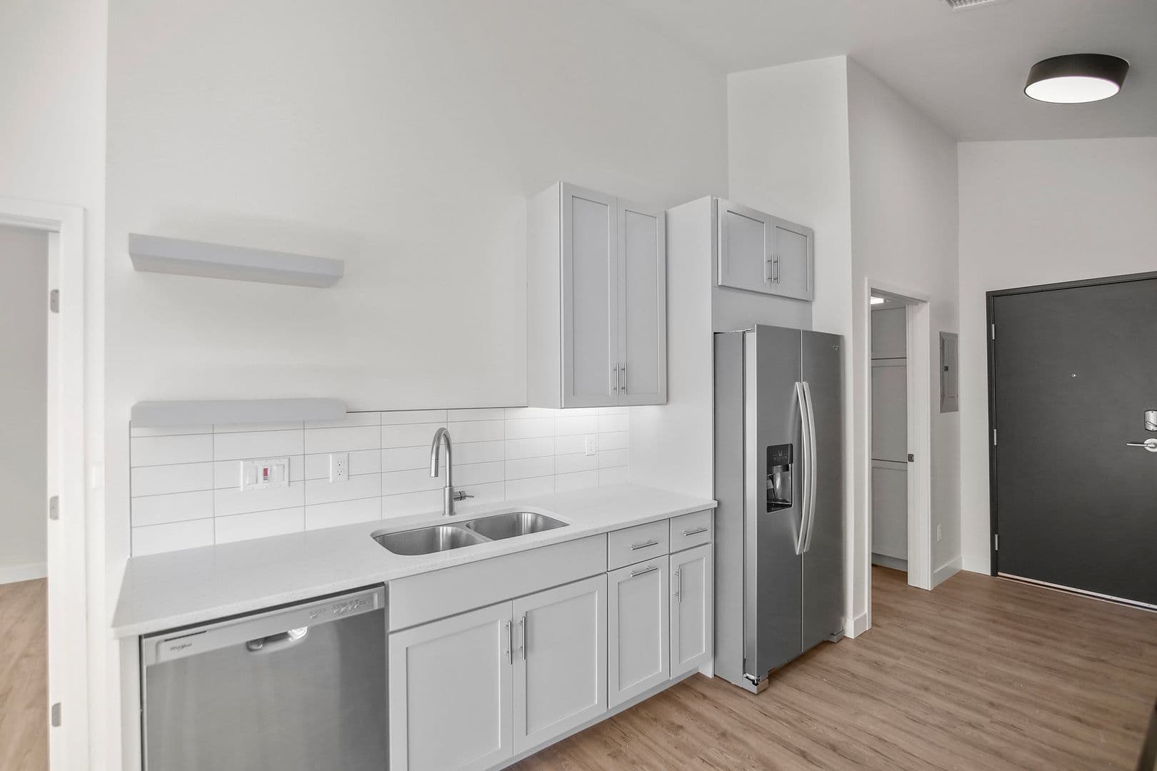 The Earl Apartments 263 of 296