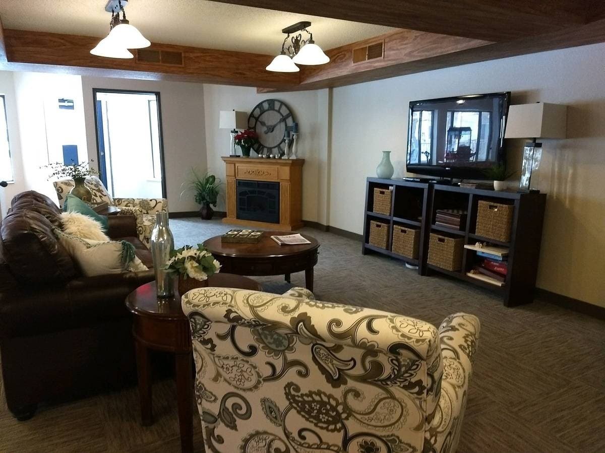 Island Place Apartments 6 of 15