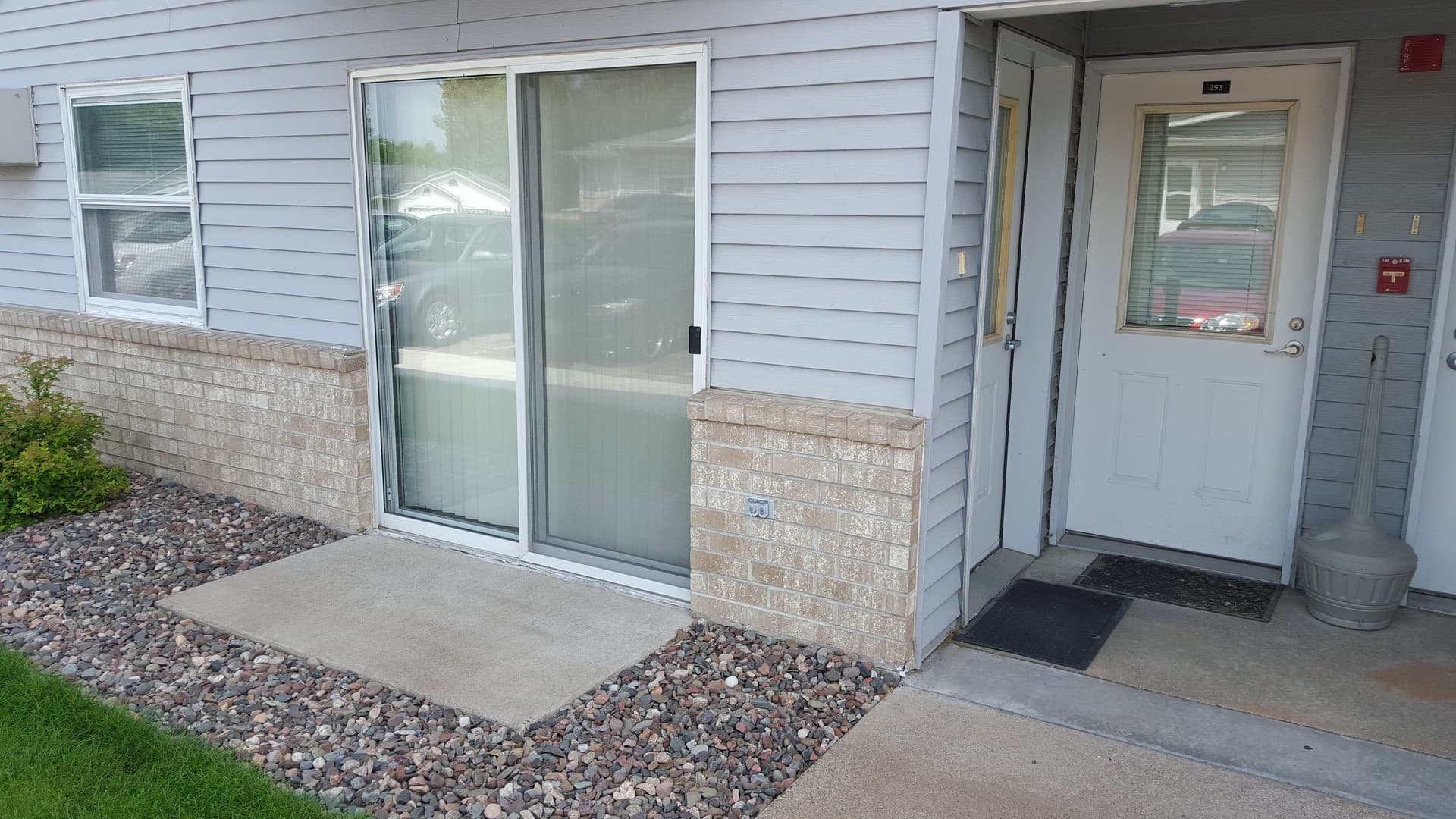 Pinedale Apartments 10 of 10