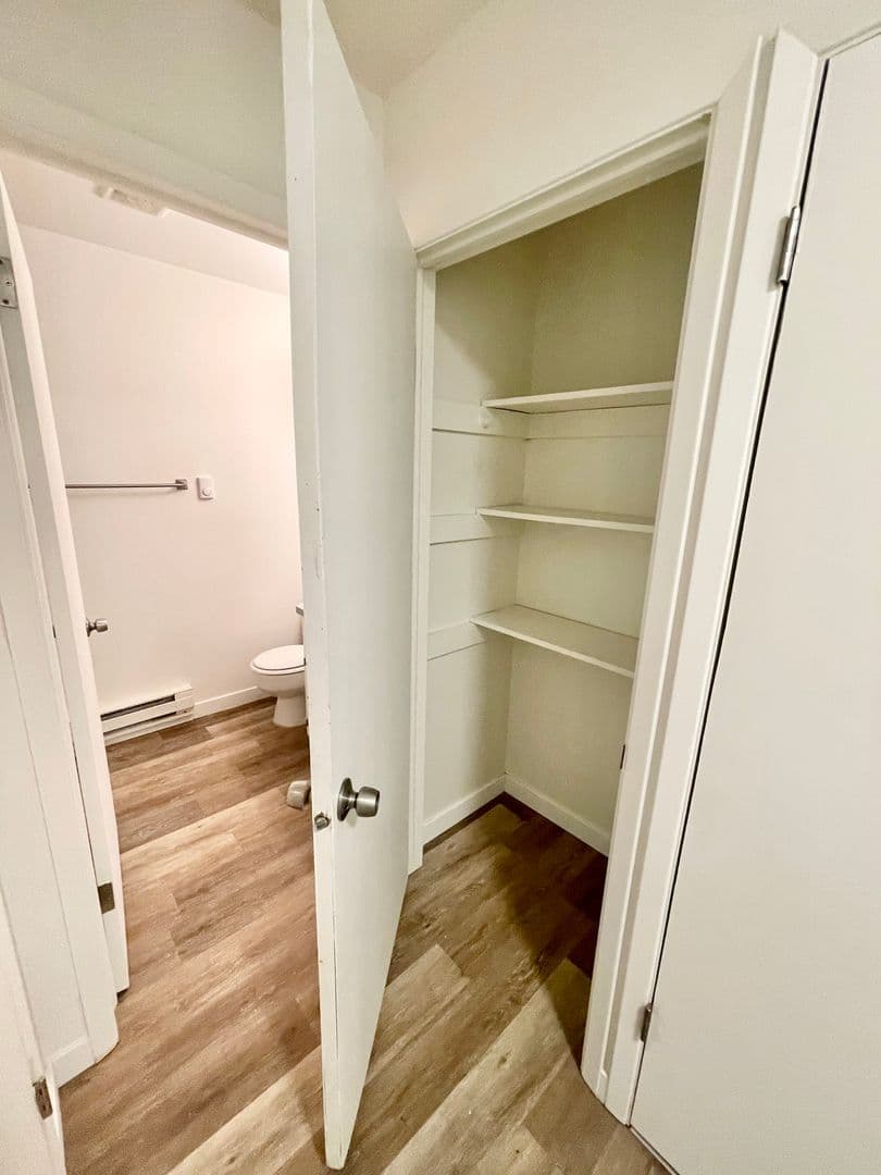 Pine Villa Apartments 9 of 35