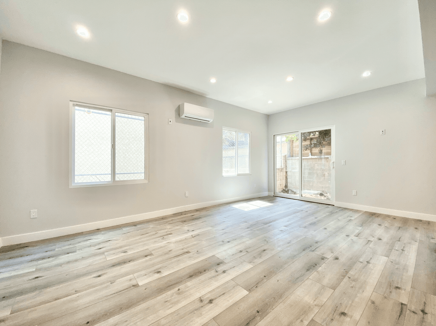 N Swall Apartments 6 of 19