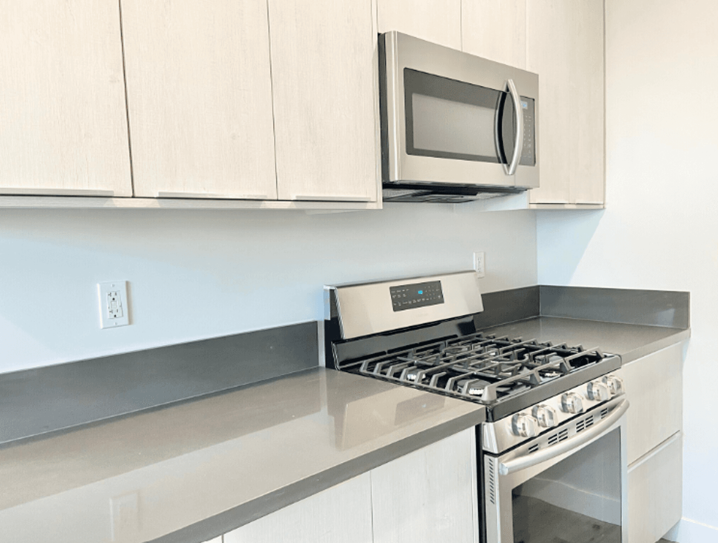 N Swall Apartments 6 of 15