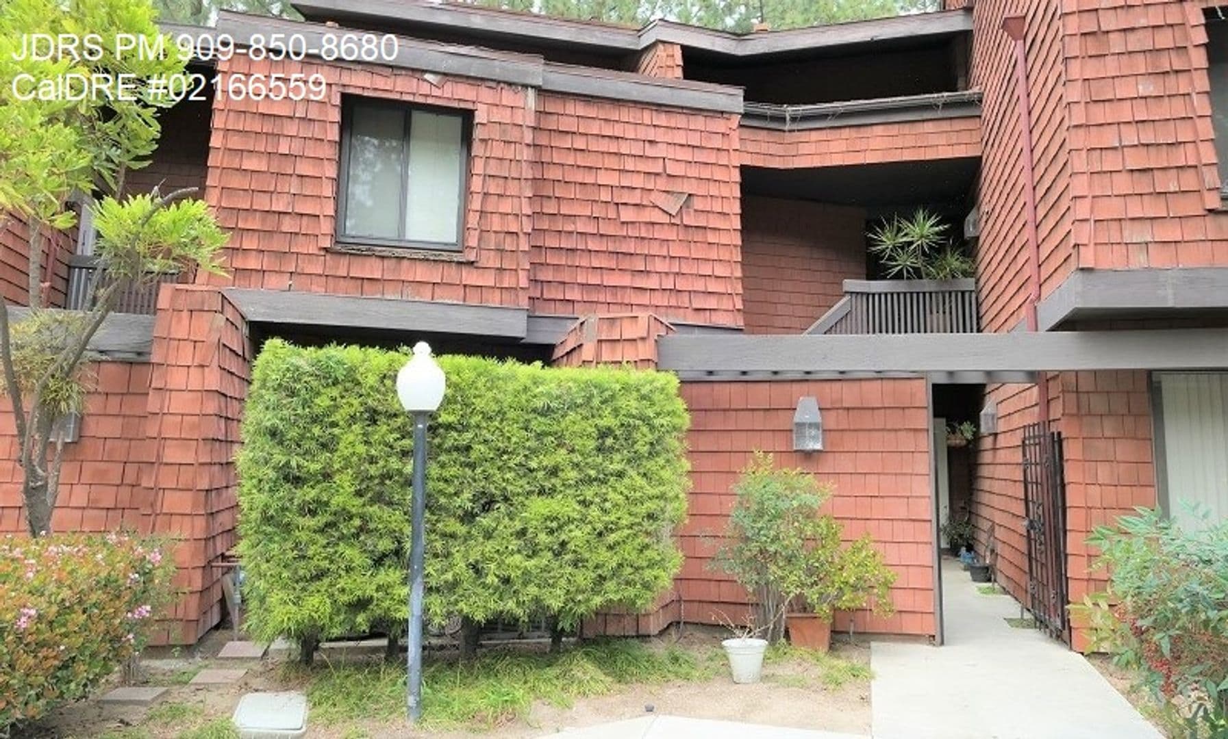 314 S. Prospector Road #19 1 of 8