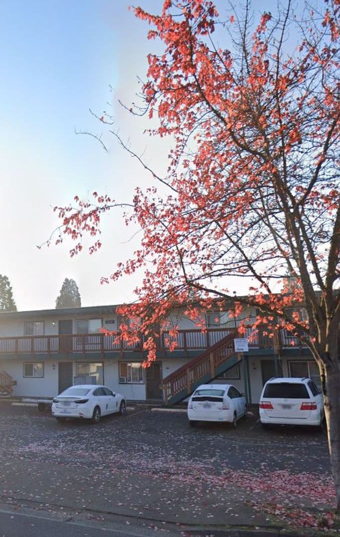 Downtown 2bd/2ba Apartment 2 of 2