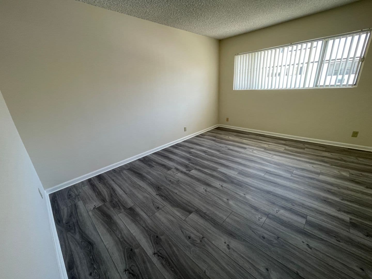 460 W. Doran Street 8 of 12