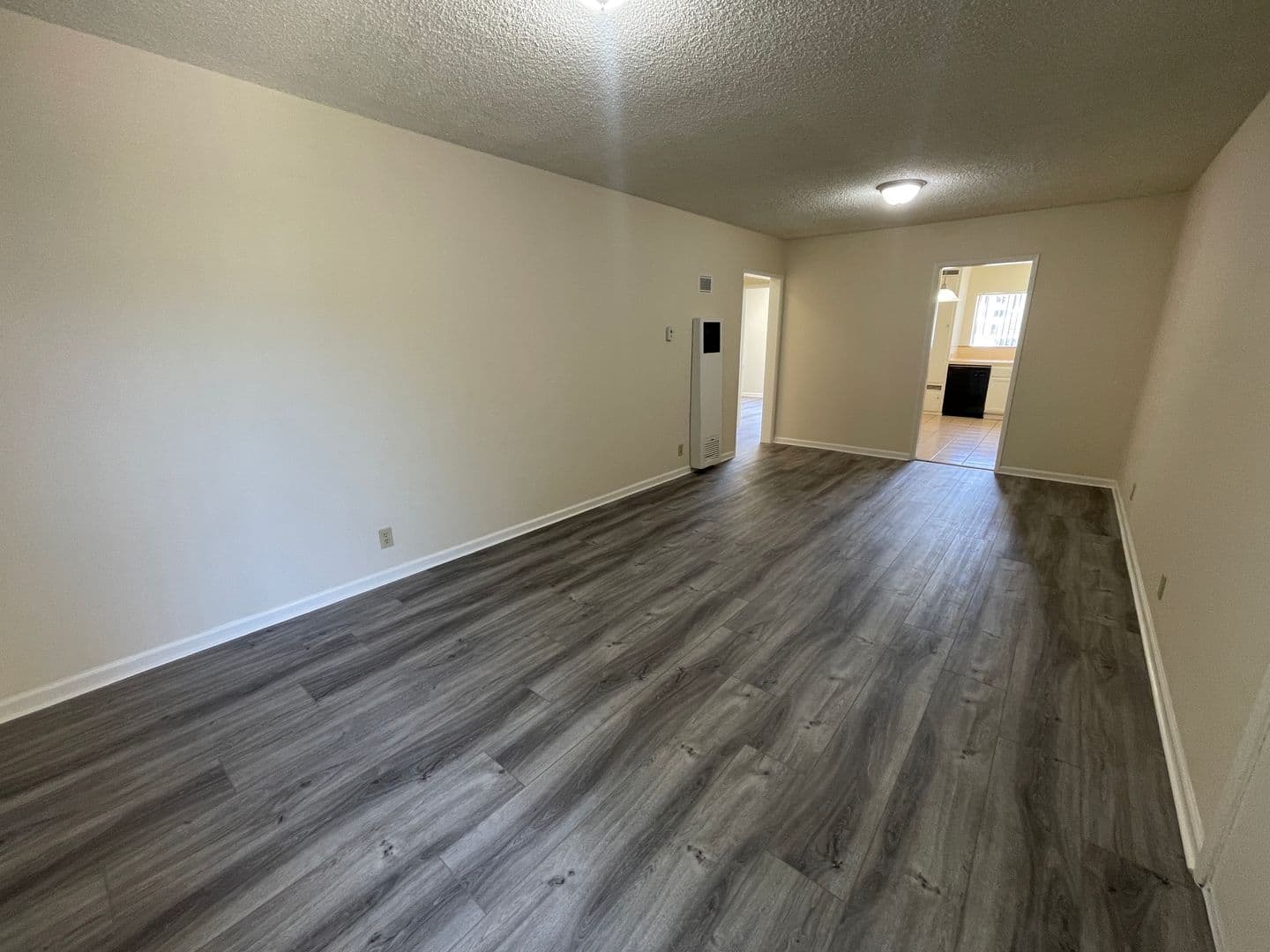 365 W. Doran St 5 of 12