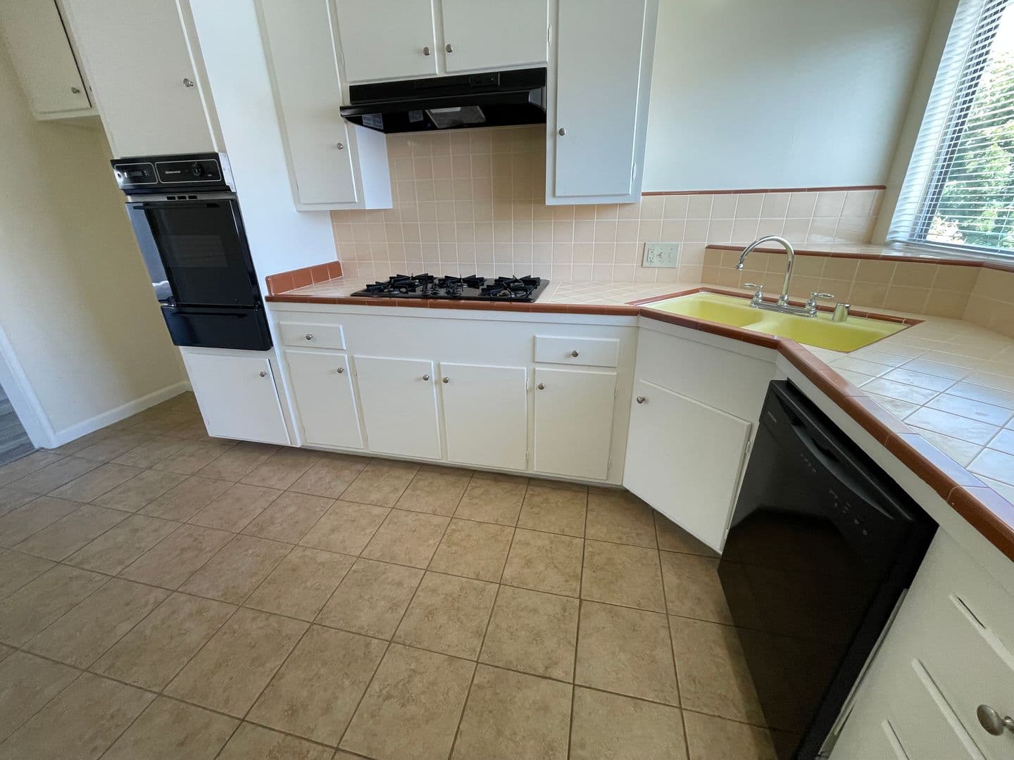 460 W. Doran Street 6 of 12