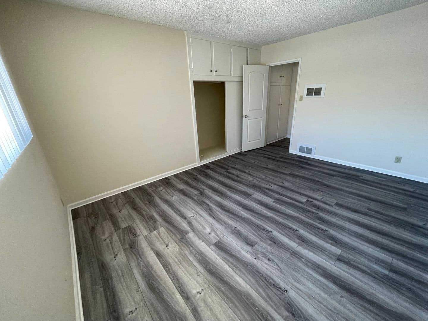 460 W. Doran Street 10 of 12