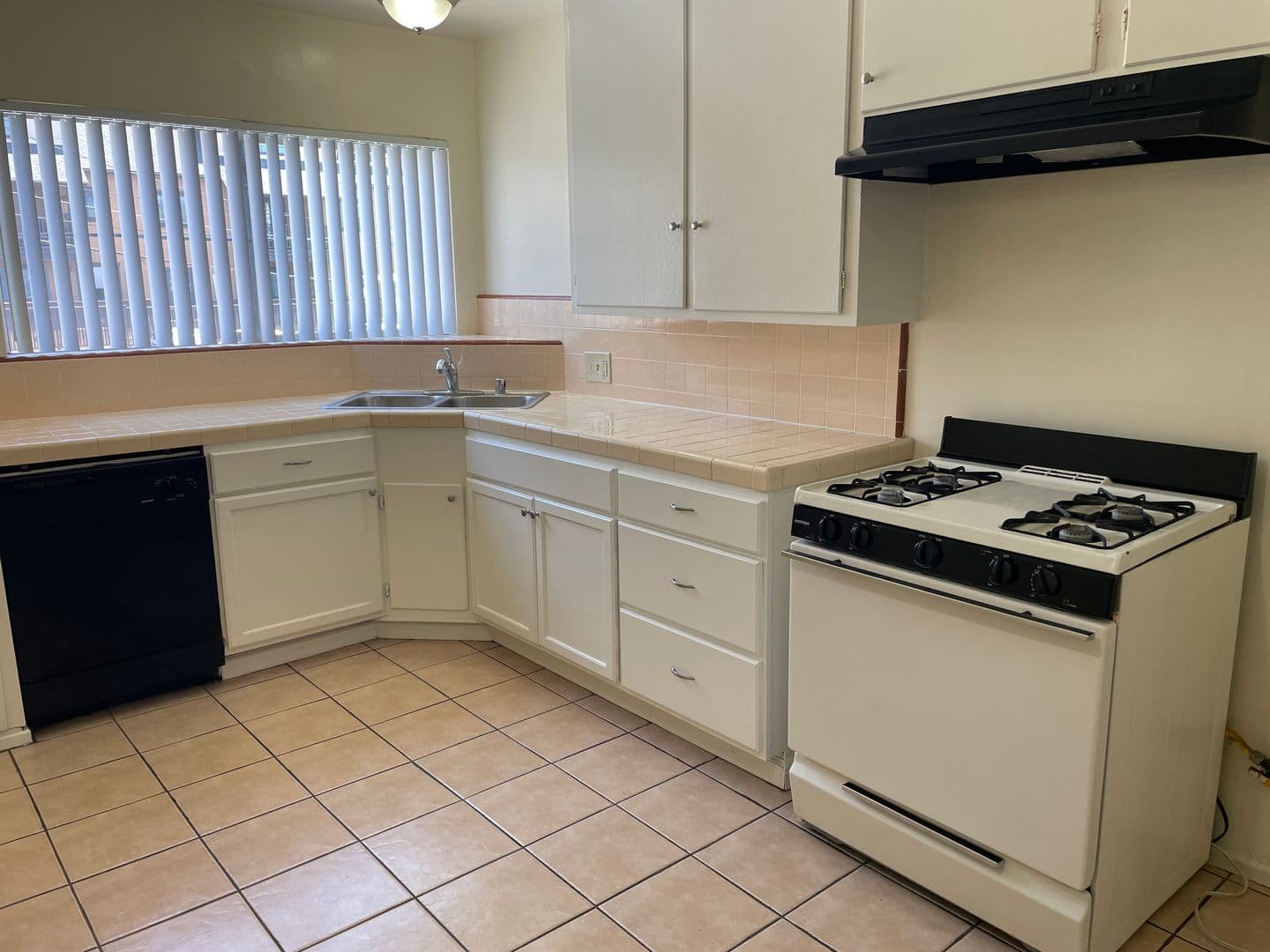 365 W. Doran St 7 of 12