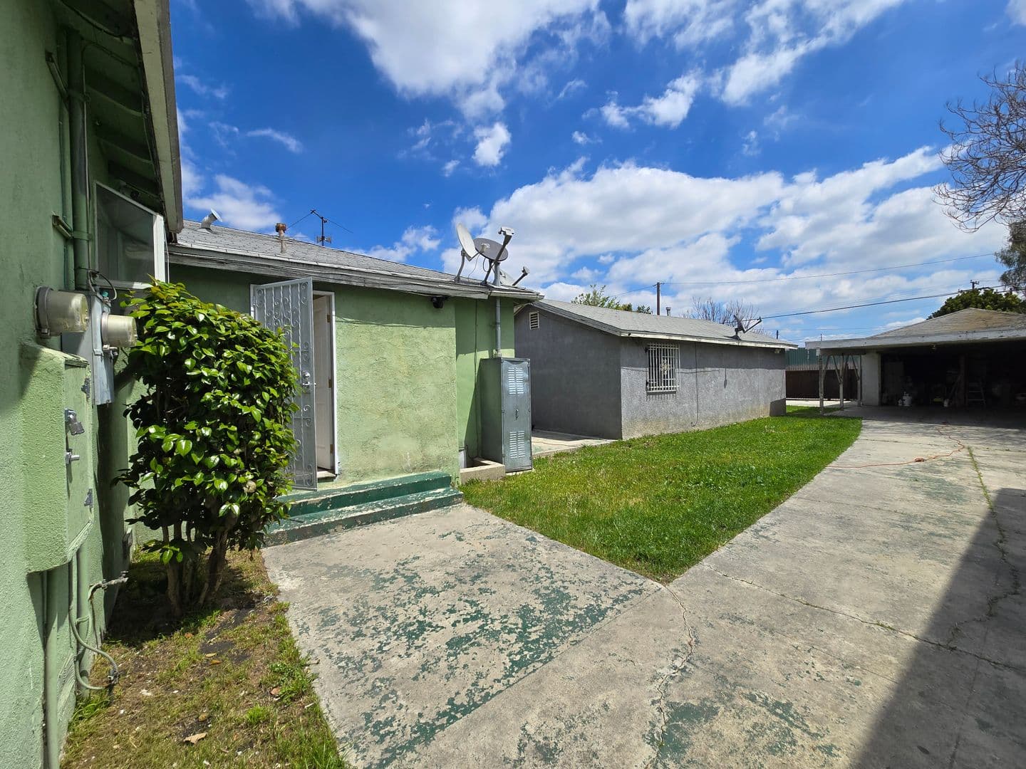 9618 Kalmia St (front) 10 of 23