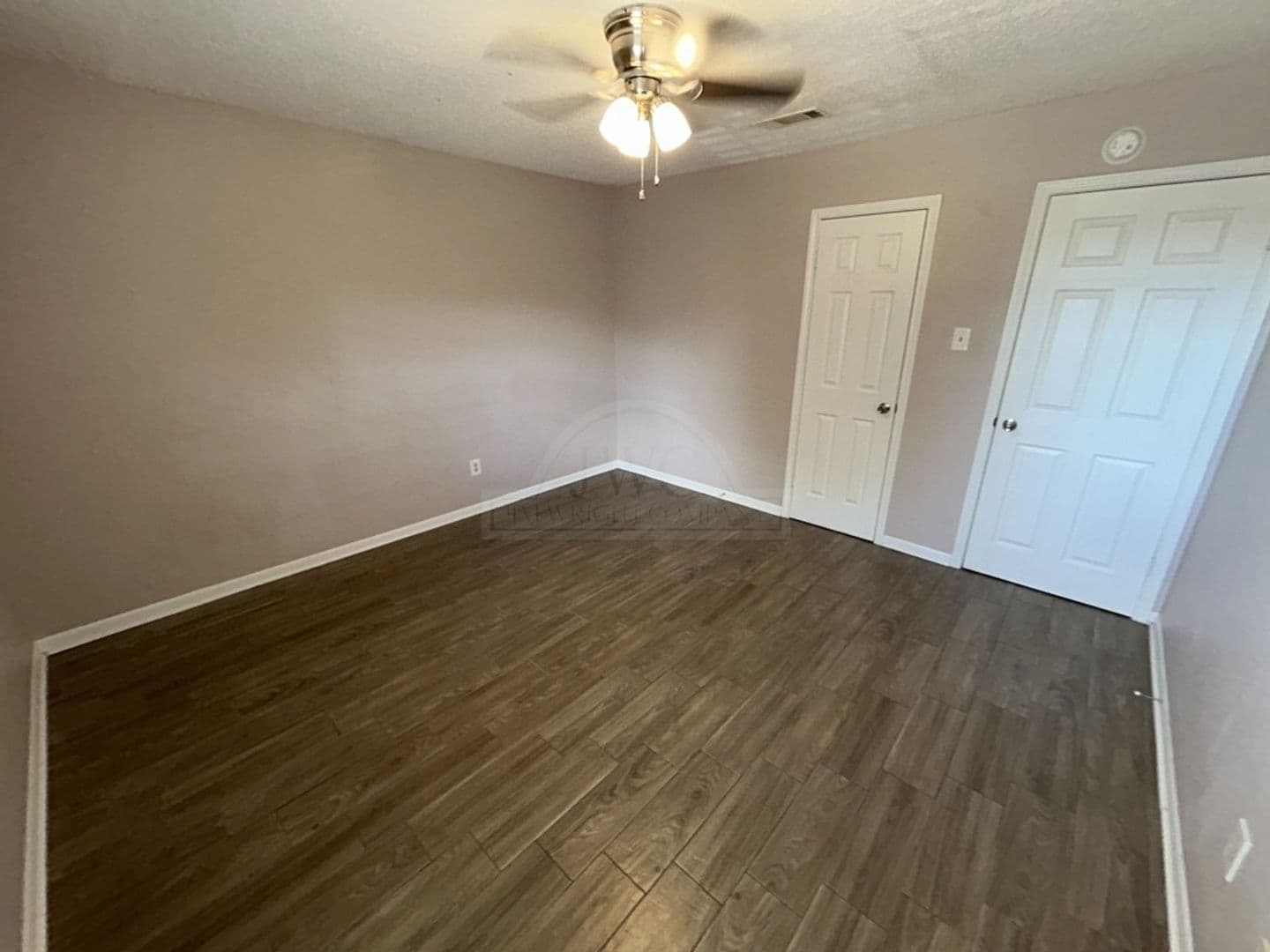 105 W. Reagan Ave 12 of 19