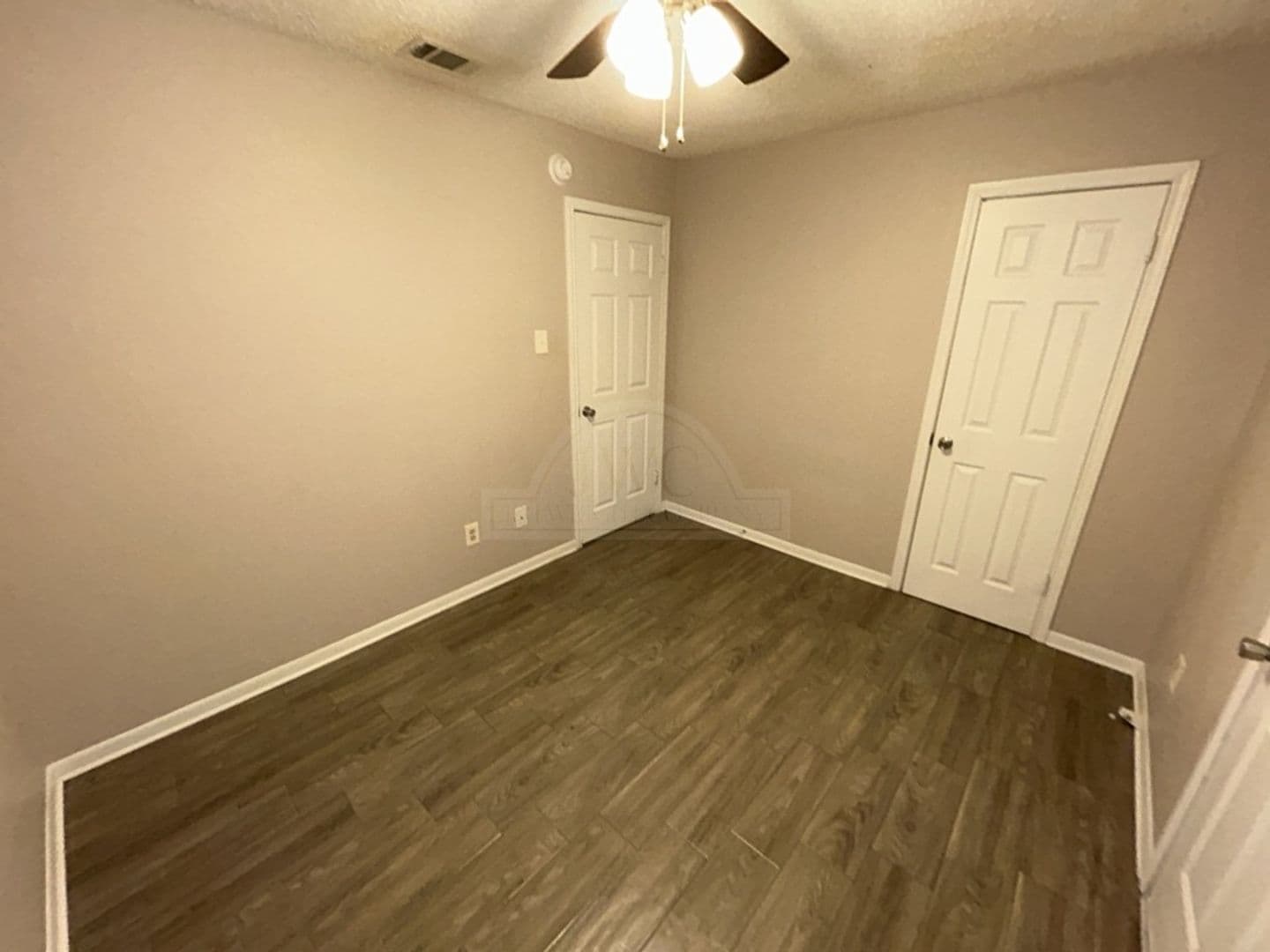 105 W. Reagan Ave 15 of 19