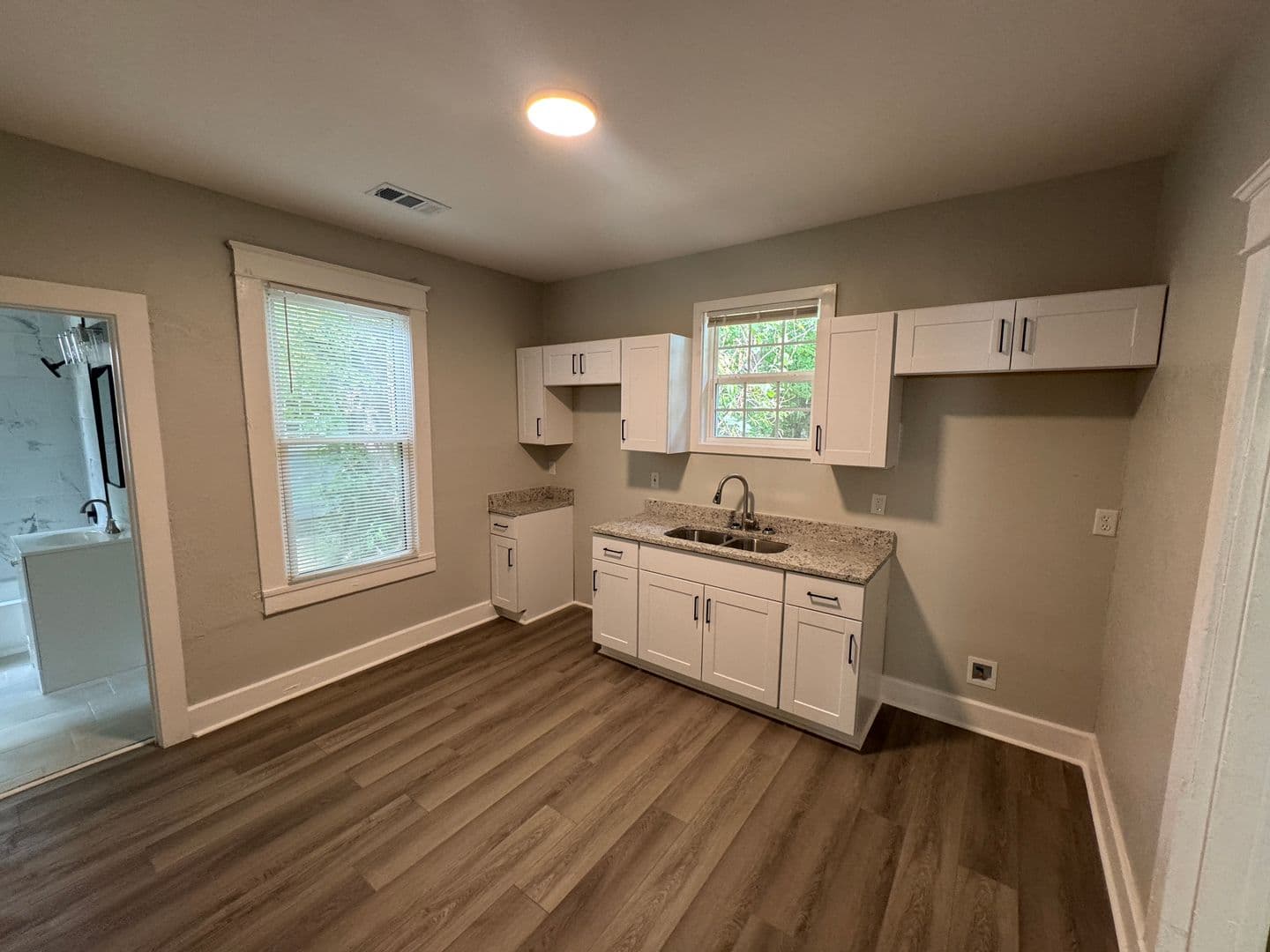 554 Bon Air Street 8 of 11