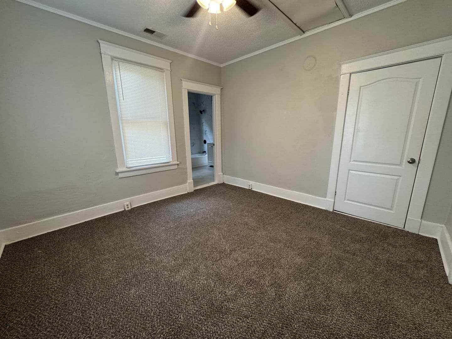 554 Bon Air Street 4 of 11