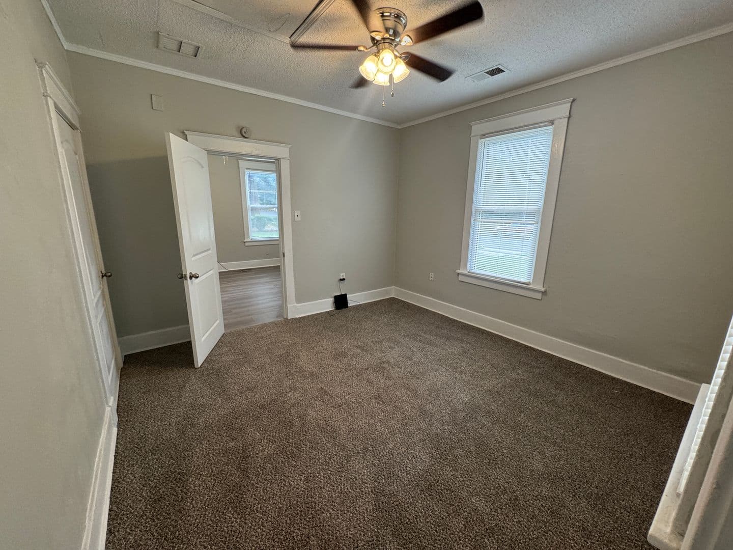 554 Bon Air Street 5 of 11