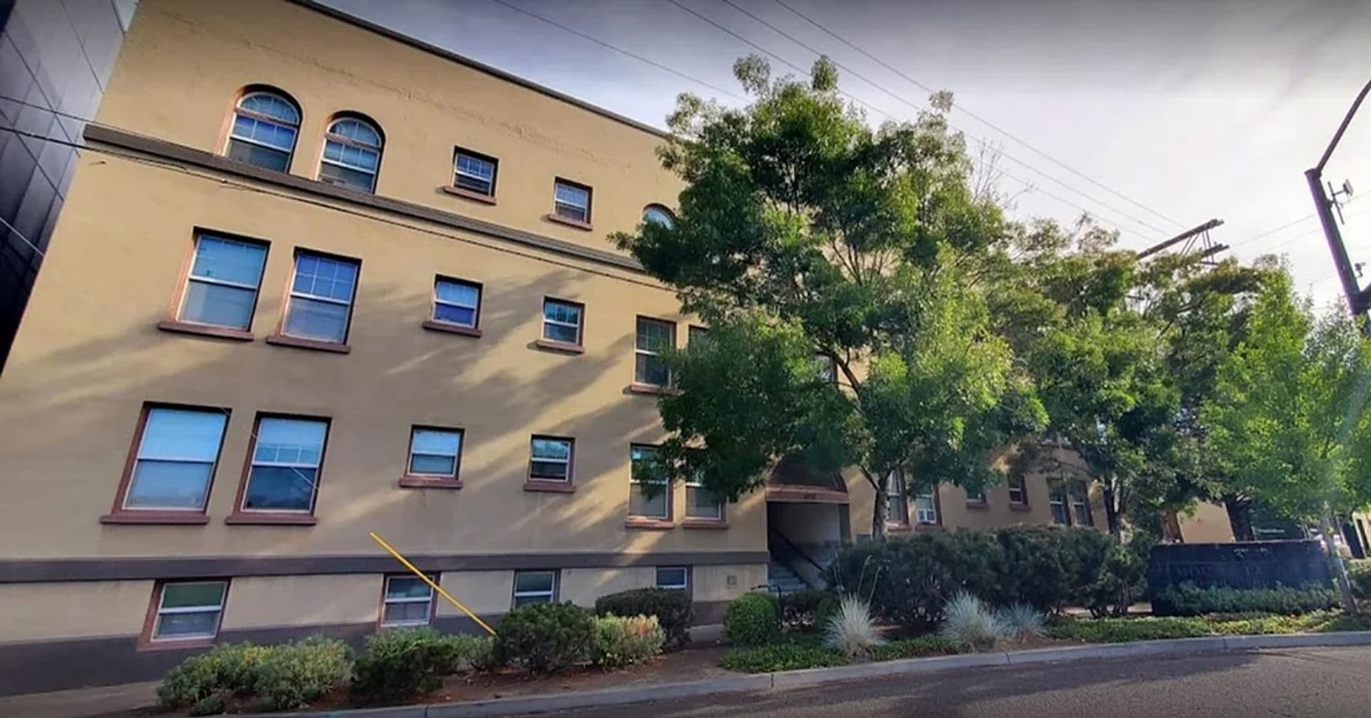 MOUNT TABOR APARTMENTS (MOUN01) 2 of 13