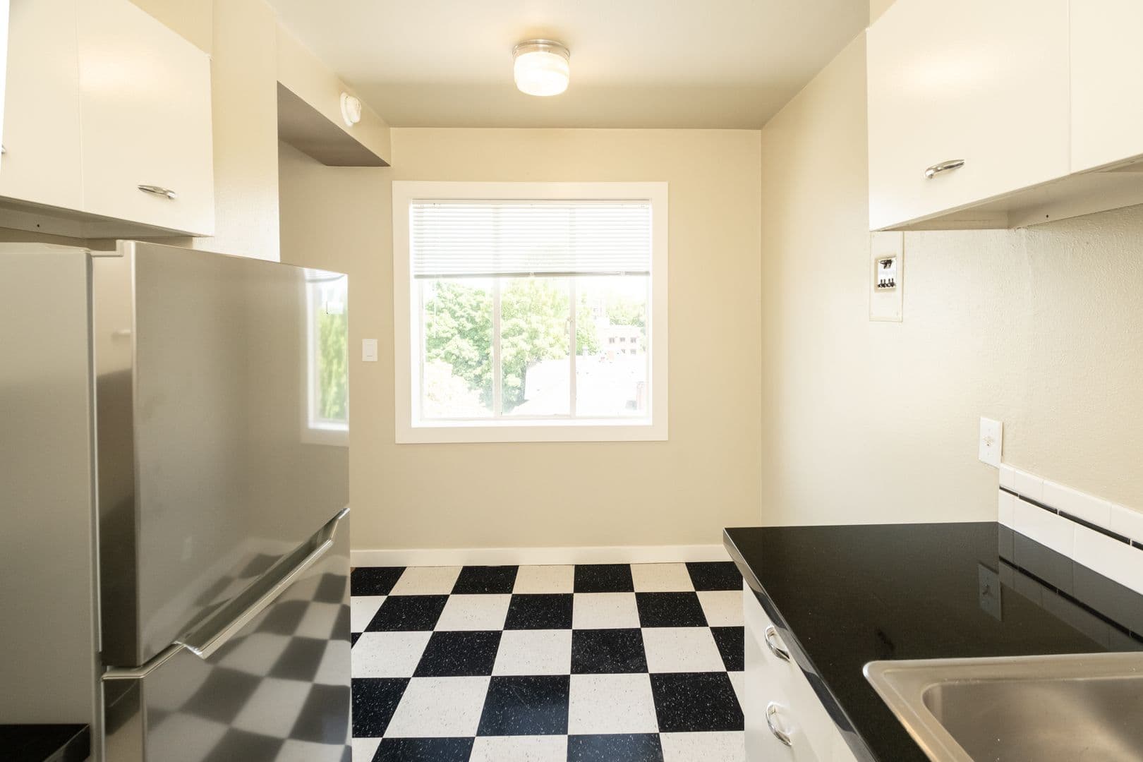 ROSE PLAZA APARTMENTS (RISI01) 14 of 30