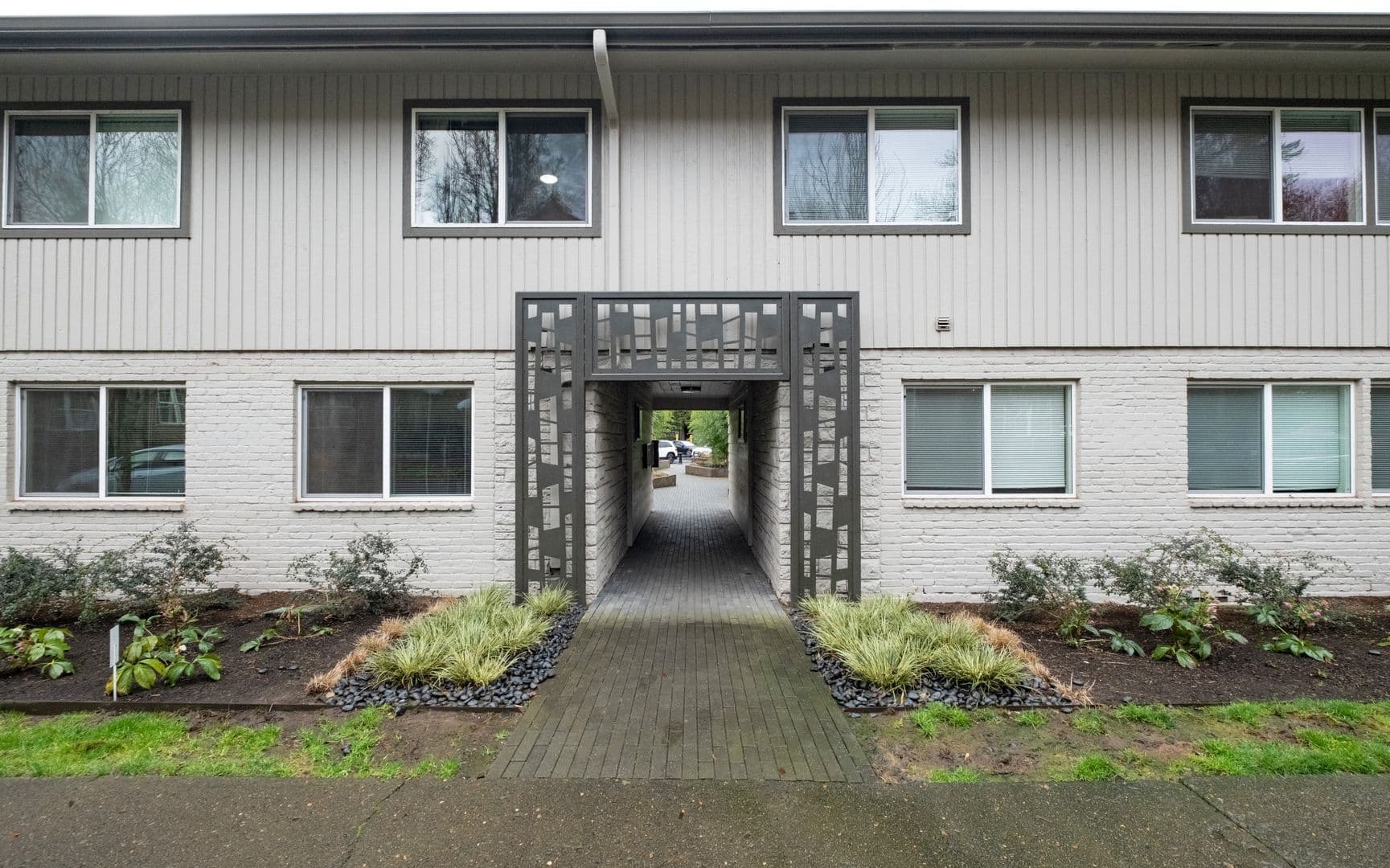 UPTOWN AT LAKE OSWEGO (UPTLO) 16 of 28