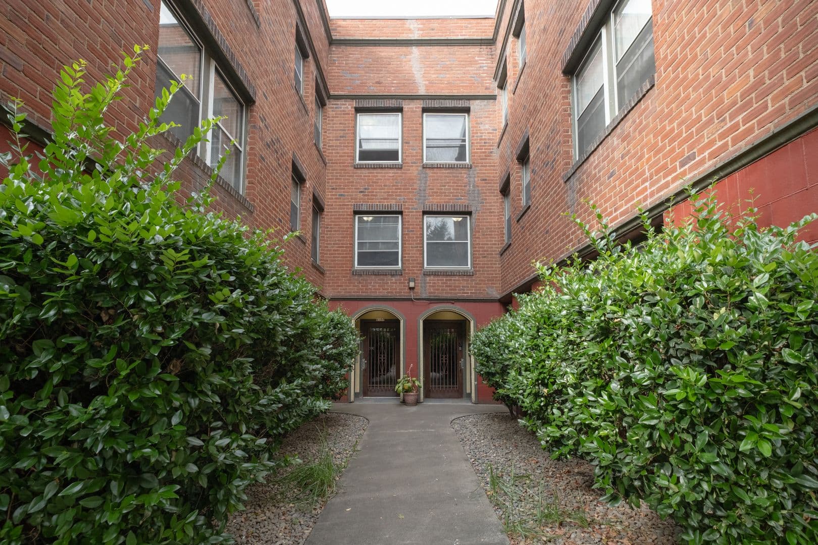 AMHURST APARTMENTS (MOUN02) 20 of 21