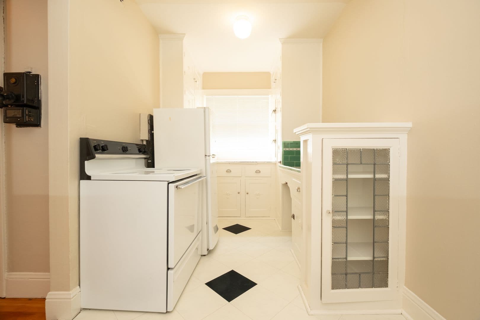 WORTHINGTON APARTMENTS (WORT01) 4 of 15