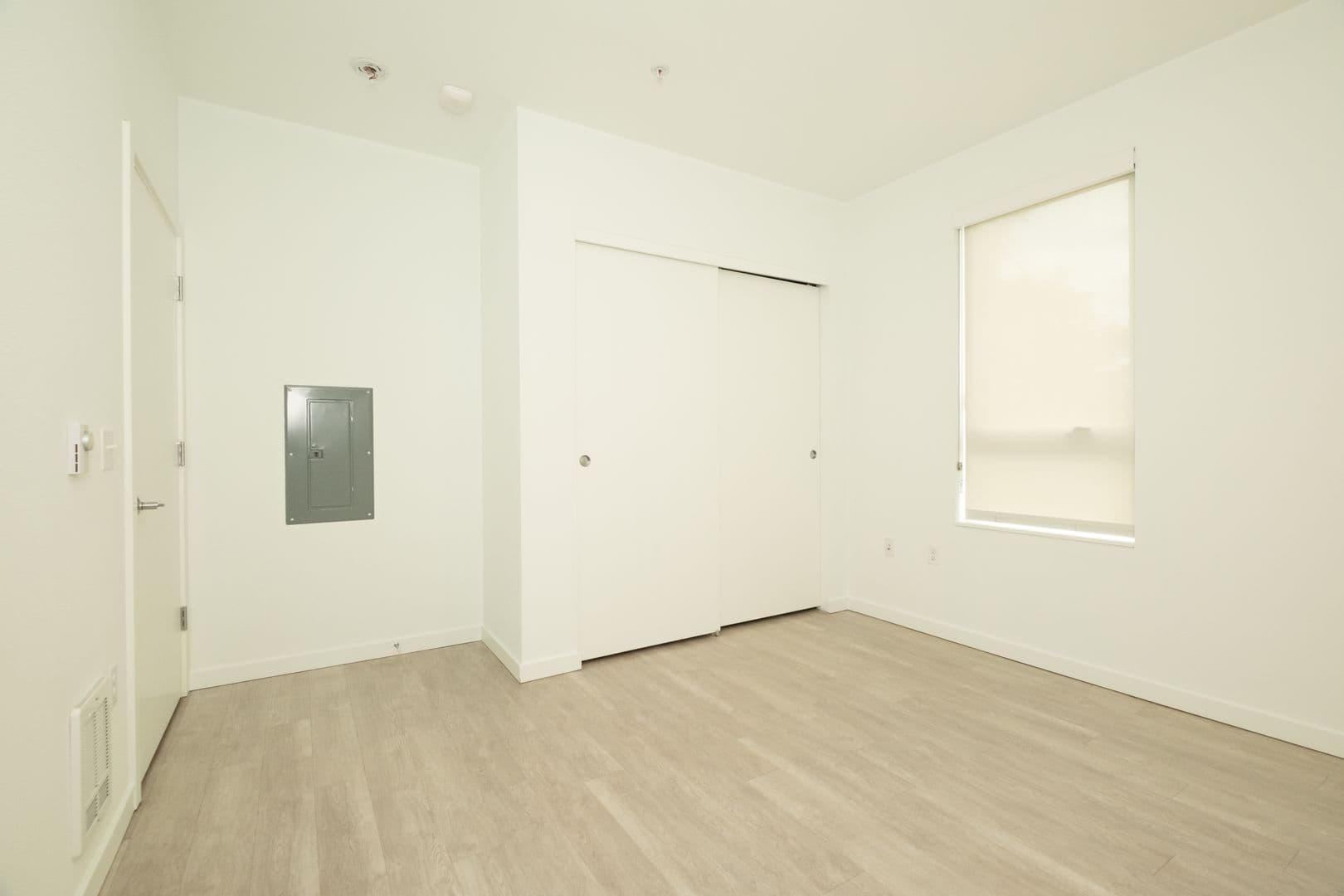 HOMEROOM APARTMENTS (HOME01) 10 of 26