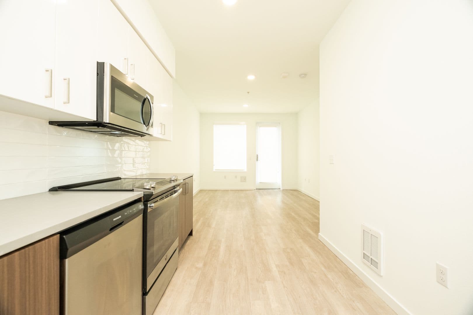 HOMEROOM APARTMENTS (HOME01) 17 of 26