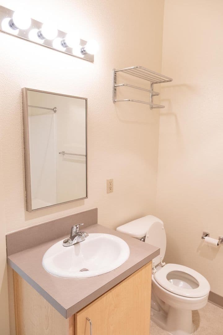 OVERTON PARK APARTMENTS (HASM01) 17 of 18