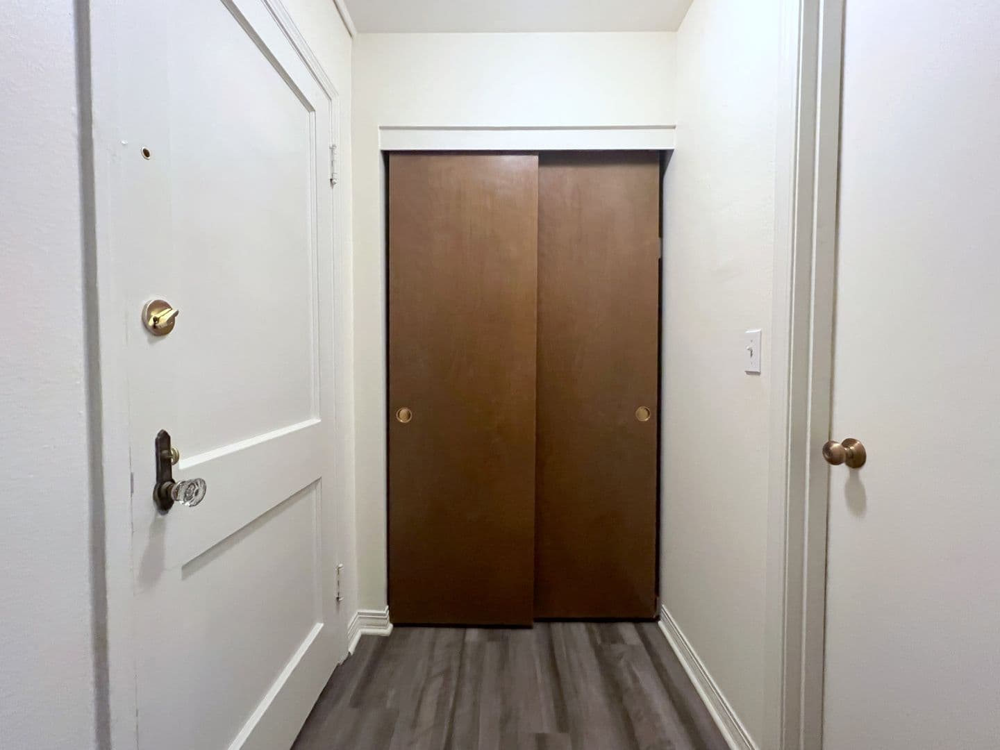 REGENT APARTMENTS (REG01) 16 of 17