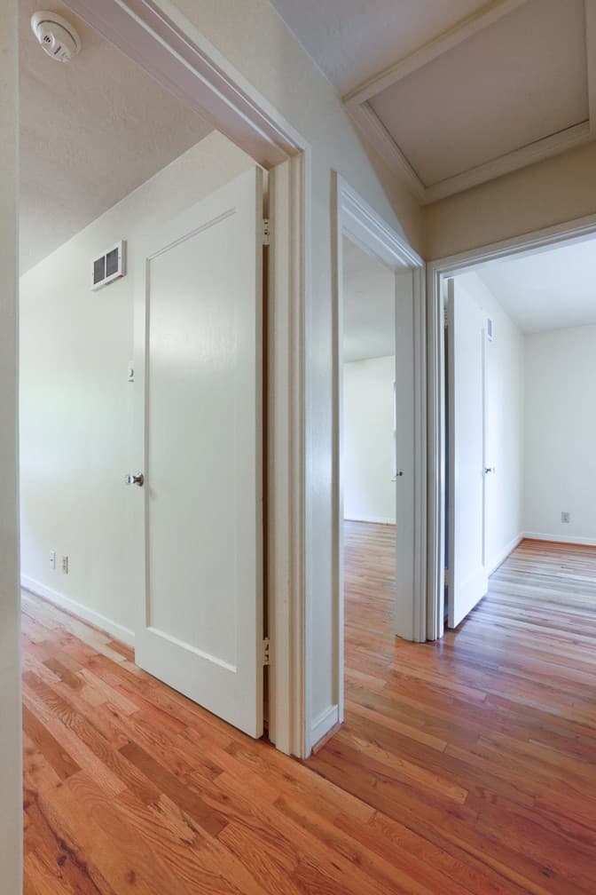 Chic Updated Mid-Century Townhouse in Cedar Hills 4 of 16