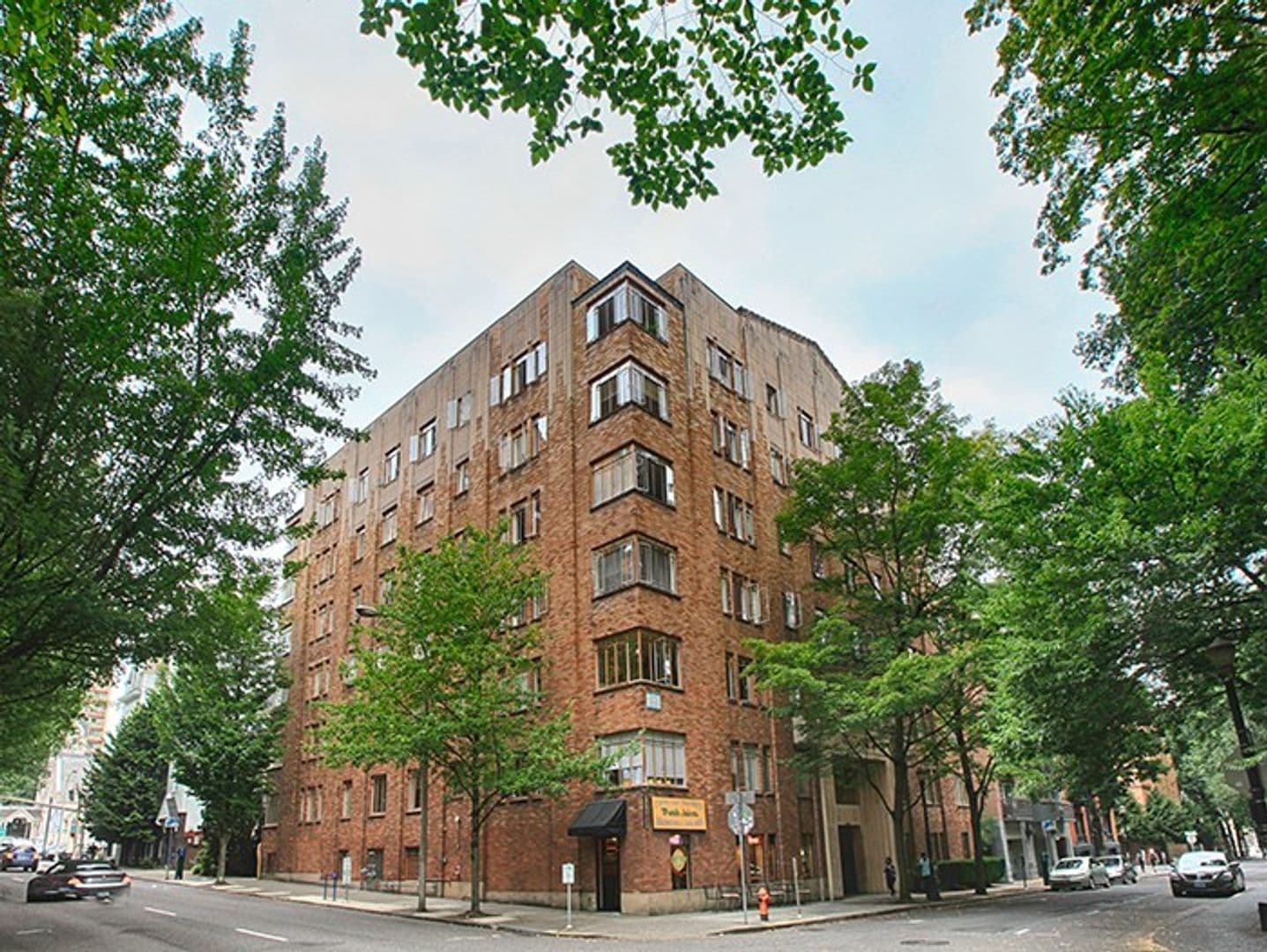 JEANNE MANOR APARTMENTS (JEAN01) 1 of 12
