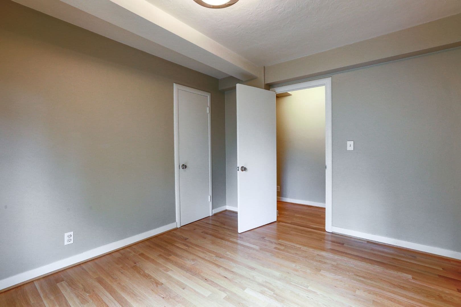 ROSE PLAZA APARTMENTS (RISI01) 5 of 31