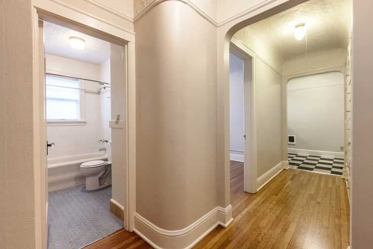 ESTELLE COURT APARTMENTS (MCM10) 5 of 11