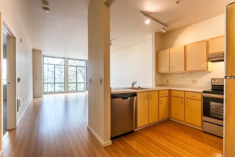 OVERTON PARK APARTMENTS (HASM01) 2 of 15