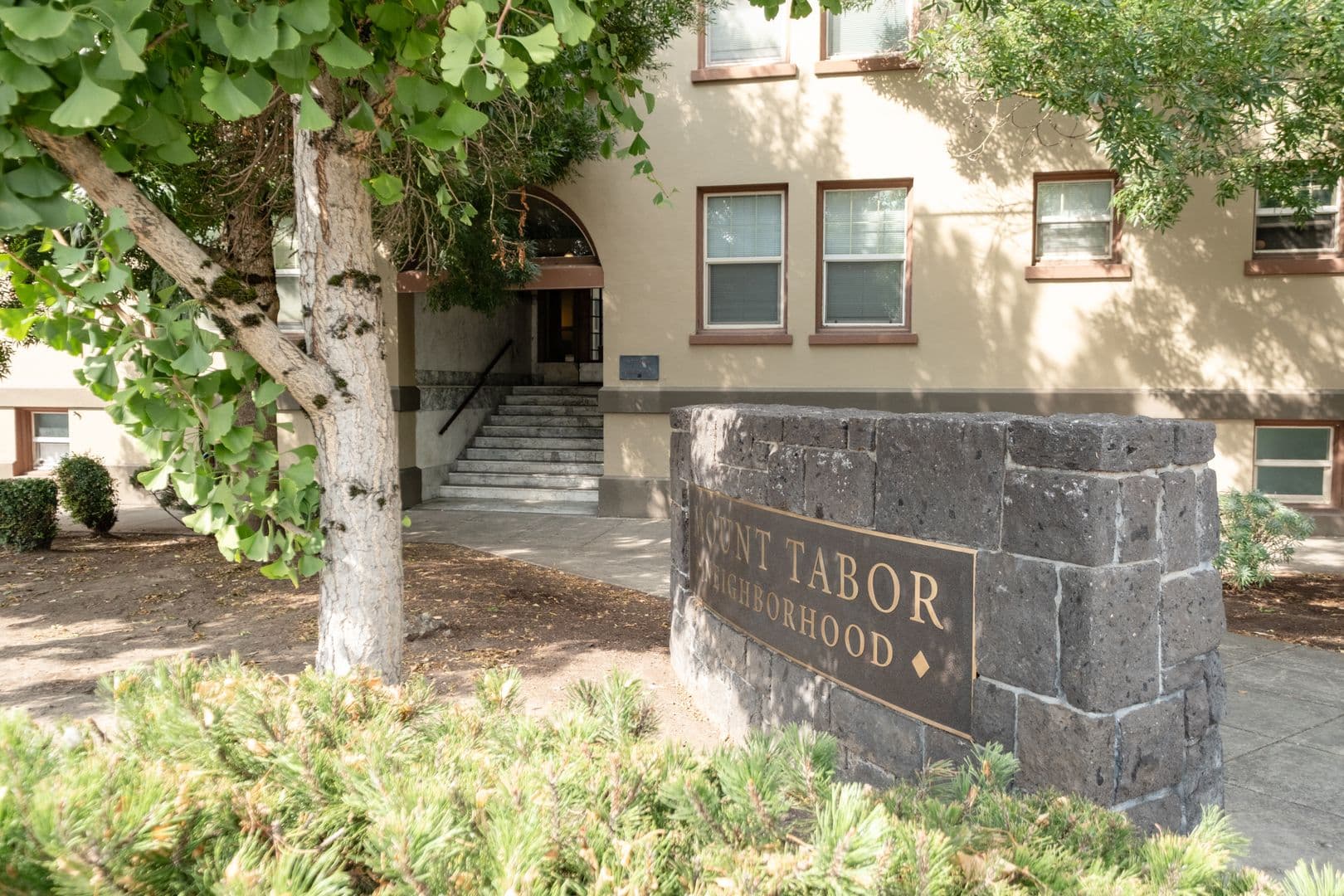 MOUNT TABOR APARTMENTS (MOUN01) 1 of 9