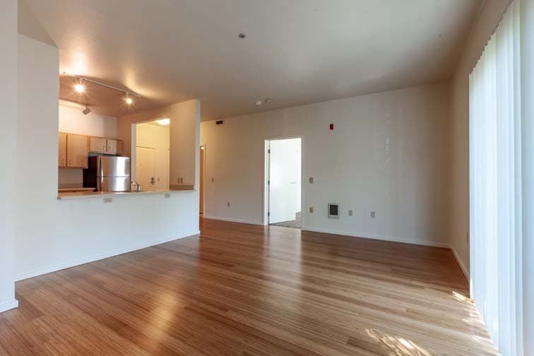 OVERTON PARK APARTMENTS (HASM01) 4 of 8