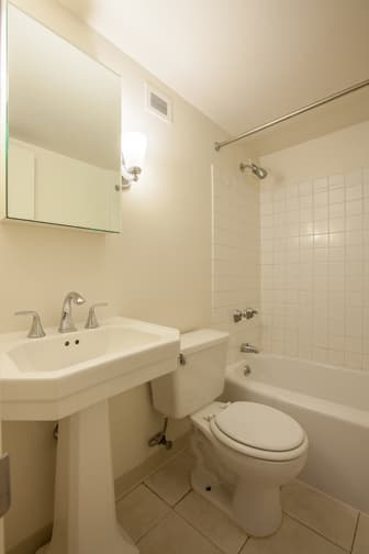 ROSE PLAZA APARTMENTS (RISI01) 25 of 28