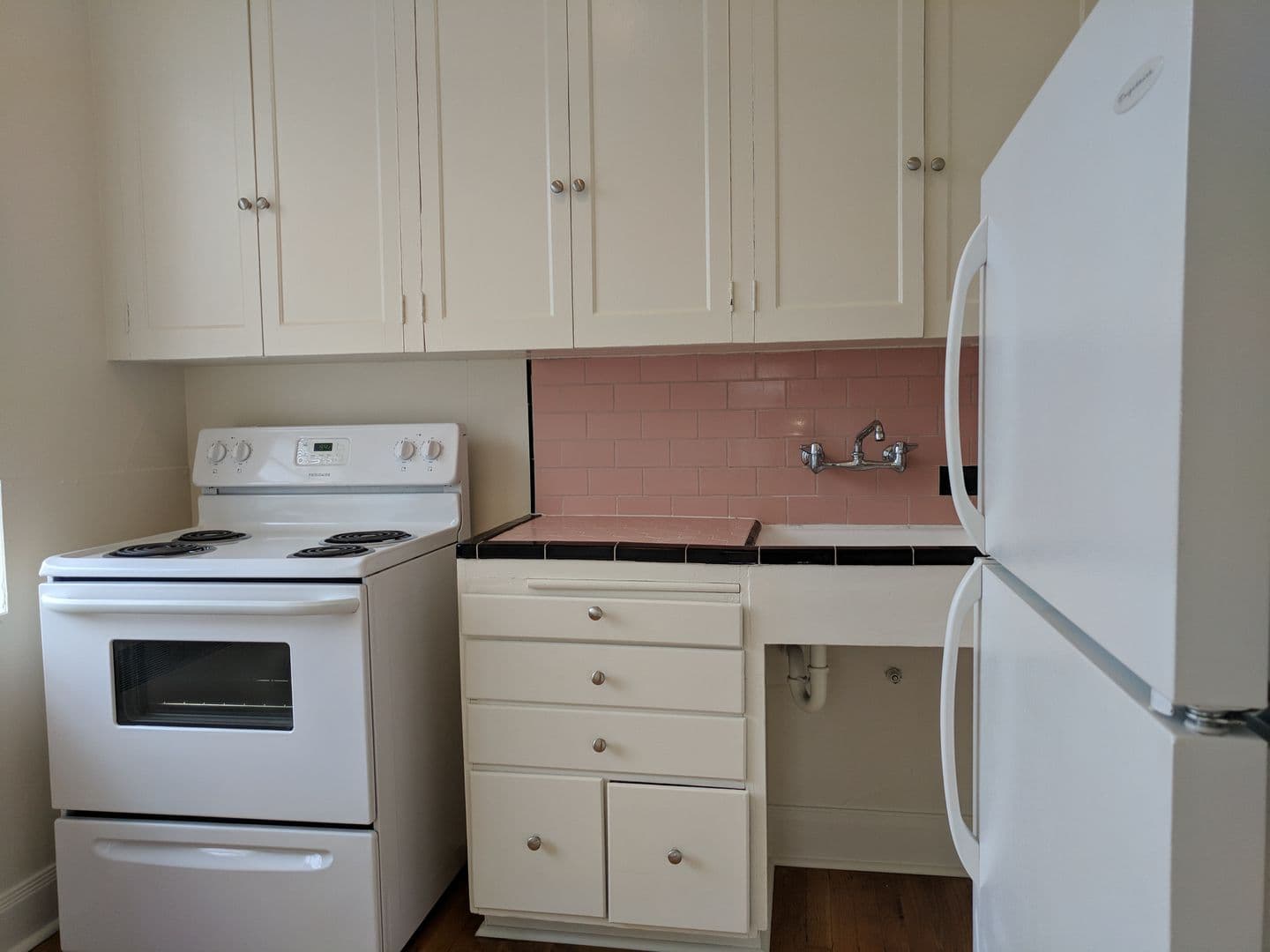 REGENT APARTMENTS (REG01) 3 of 17