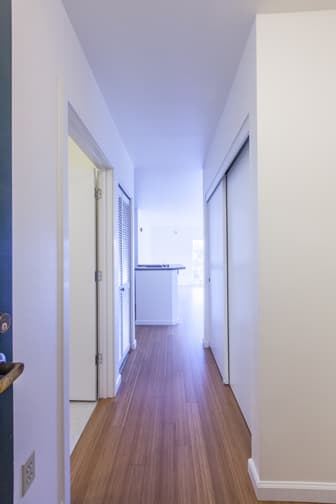 BARCELONA APARTMENTS (MCM08) 3 of 13