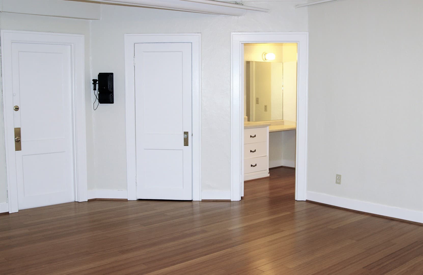 CASTLE ROSE APARTMENTS (BALM05) 9 of 17