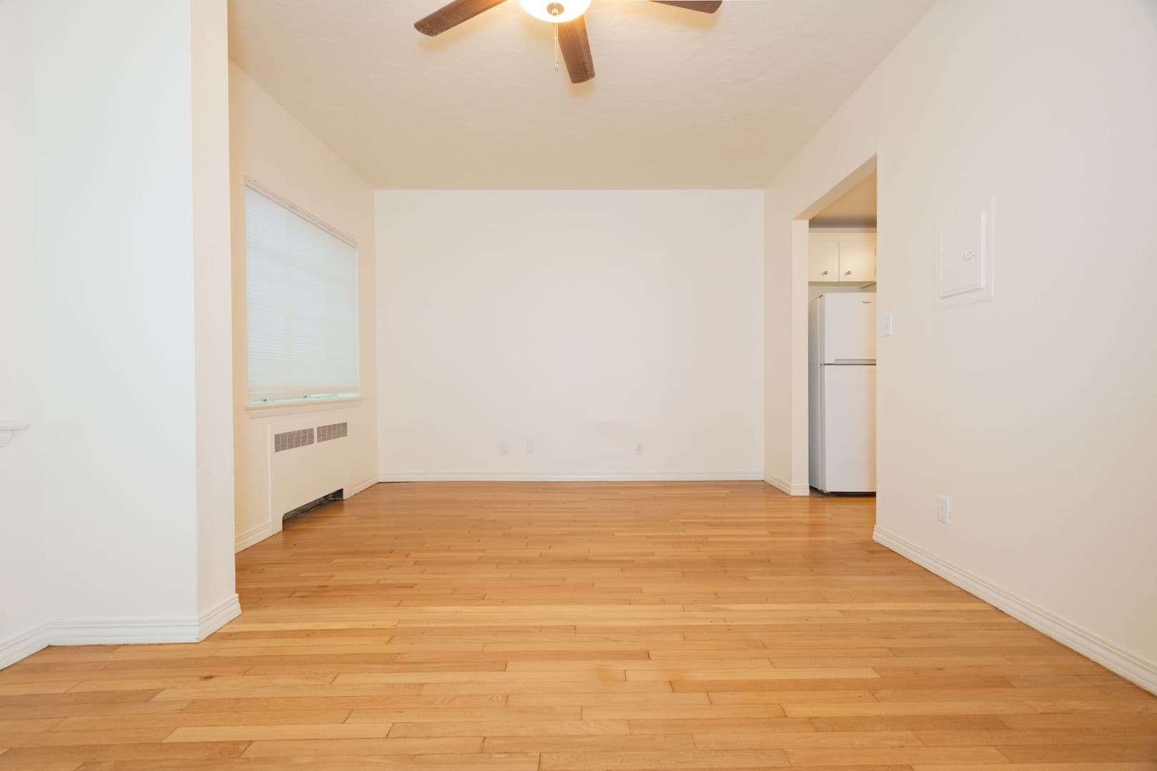 REGENT APARTMENTS (REG01) 7 of 18