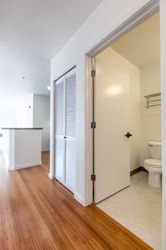 BARCELONA APARTMENTS (MCM08) 7 of 22