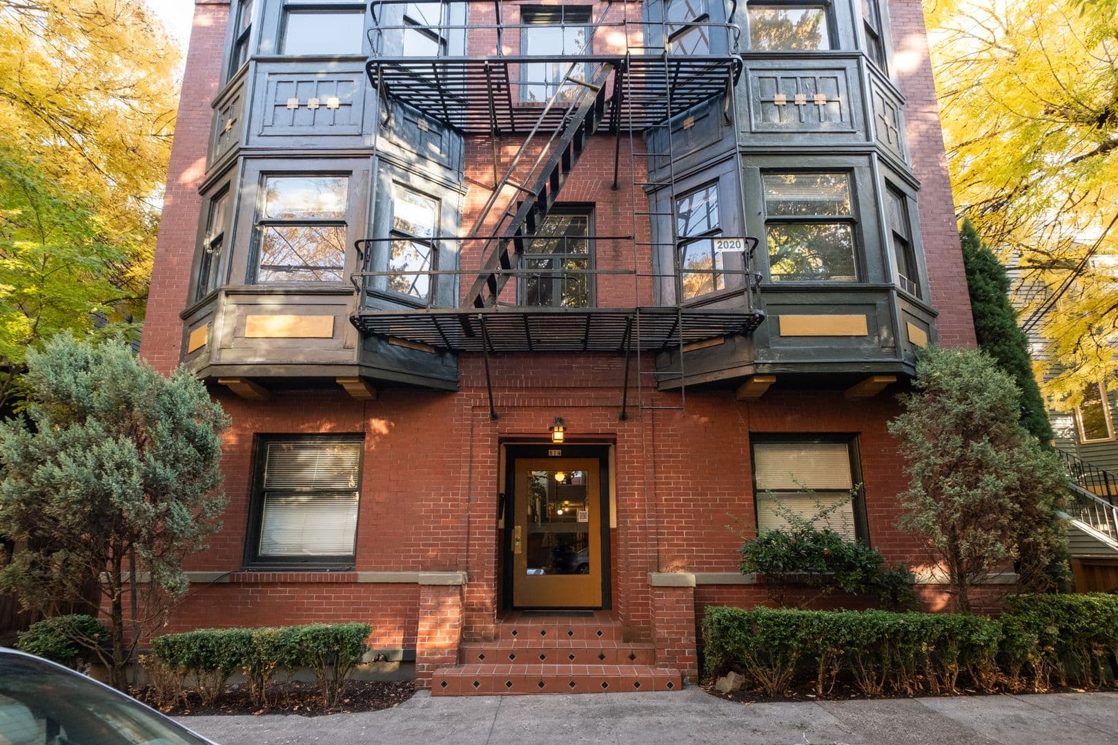 AMBERLEY APARTMENTS (JAMJ02) 2 of 19